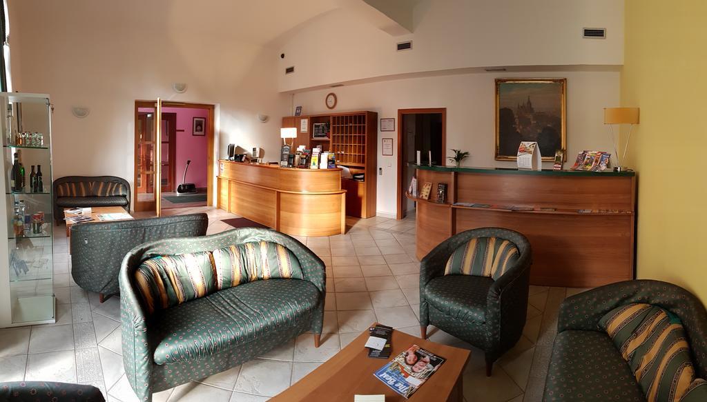 Hotel Residence Select Praag Buitenkant foto