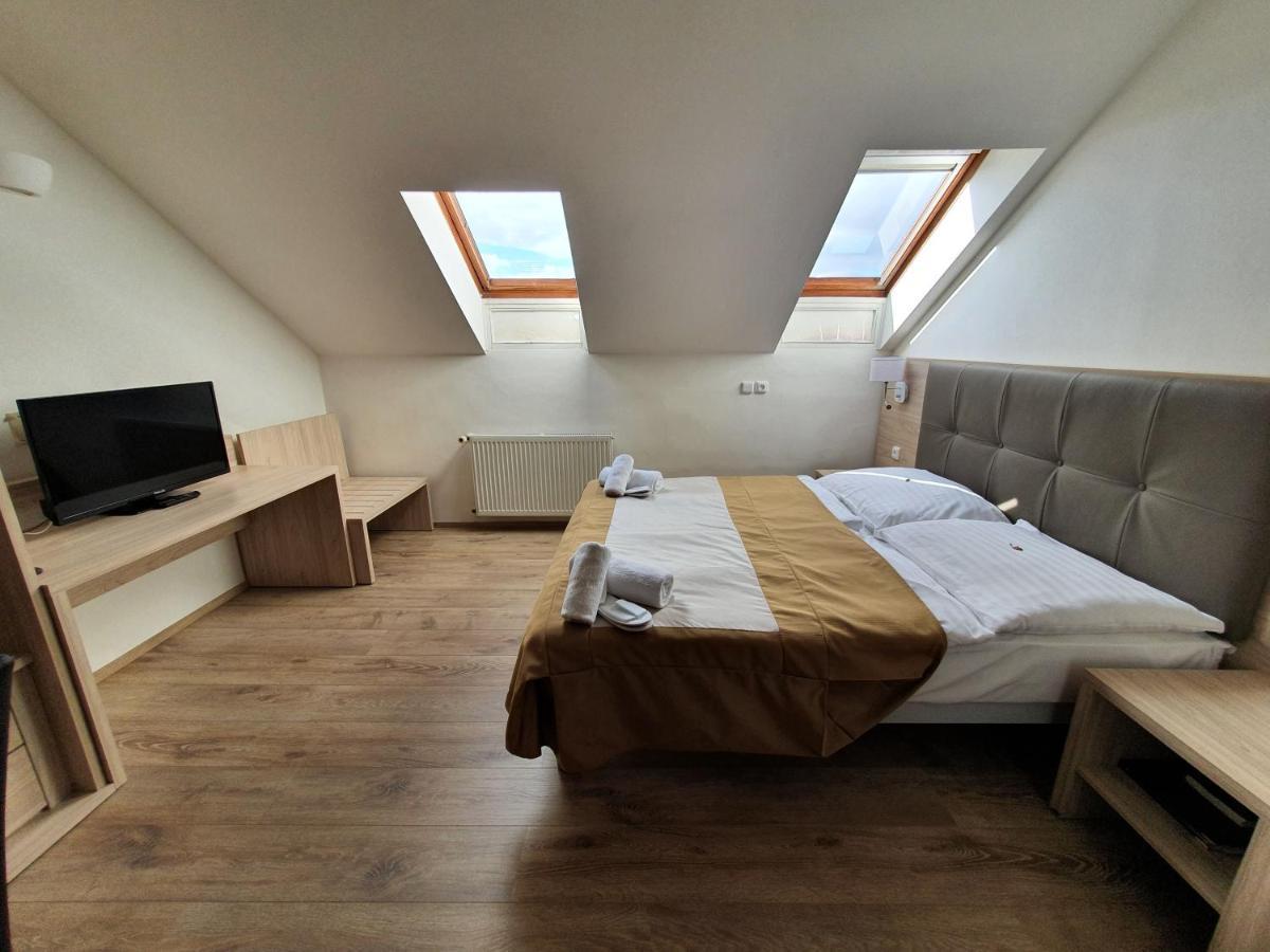 Hotel Residence Select Praag Buitenkant foto